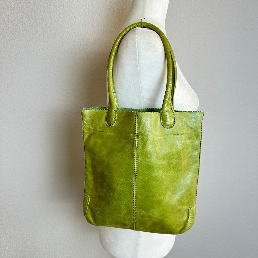 Hobo The Original Regan Top Grain Leather Tote Bag Leaf Green VI-35041LEAF NEW - Picture 4 of 9
